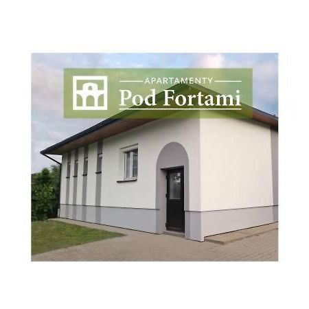 Apartamenty Pod Fortami Пшемишъл Екстериор снимка