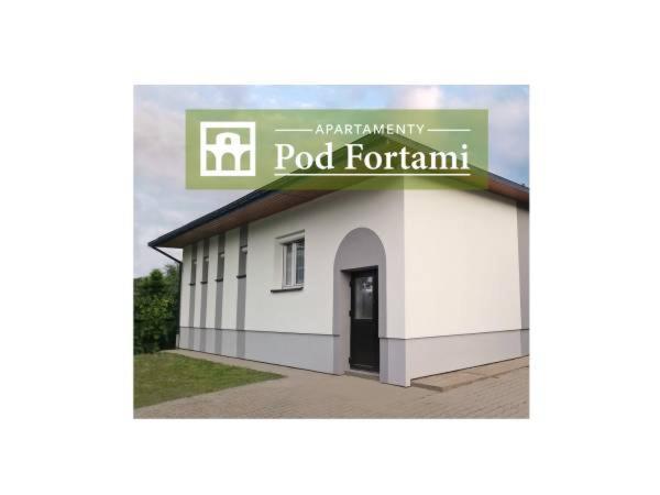 Apartamenty Pod Fortami Пшемишъл Екстериор снимка